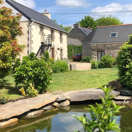 Holiday home The Lotus. Romantic, Rural Hideaway Near Huelgoat *