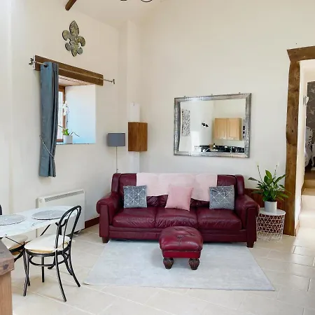 The Lotus. Romantic, Rural Hideaway Near Huelgoat * Loqueffret