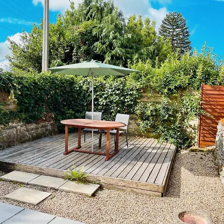 Holiday home The Lotus. Romantic, Rural Hideaway Near Huelgoat Loqueffret